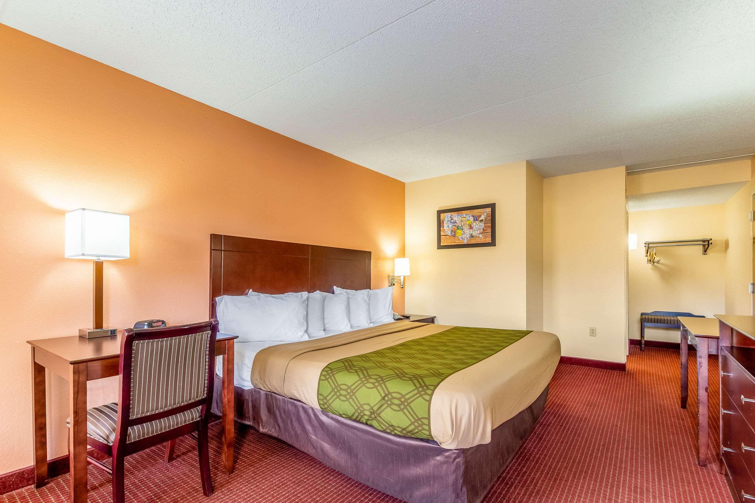 Econo Lodge Rocky Top Exterior photo
